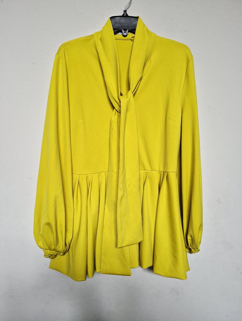 WHY Dress Womens Yellow Tie-Neck Peplum Blouse Size Large